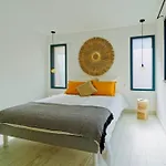 Maison Boheme Au Bord De L'eau بيت للعطل